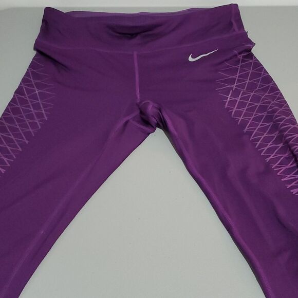 𝅺nike medium purple Dri-fit athletic leggings - Picture 5 of 7